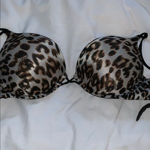 VS bombshell bra size 32C